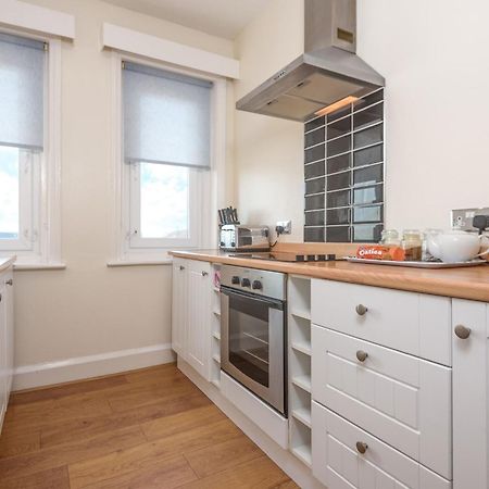 The Whitby Prospect, 2 Bed Apartment With Stunning Views, 2 Mins From Beach Exterior photo